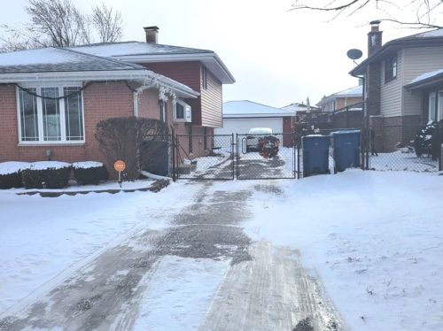 4225 119th Pl, Chicago, IL 60803-2343