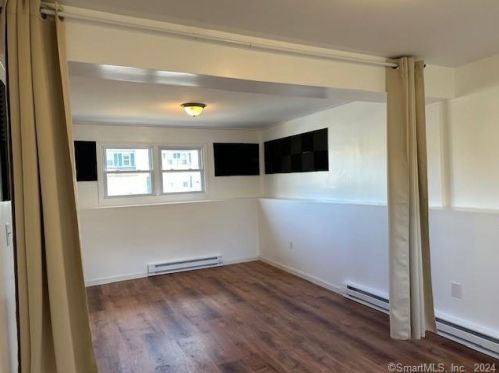 49 Nutmeg Dr, Torrington CT 06790-4122 exterior