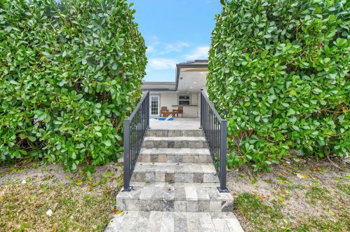 769 Enfield St, Boca Raton FL  33487-3116 exterior