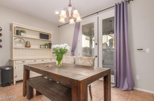 2420 Dusty Wren Dr, Phoenix AZ  85085-7033 exterior