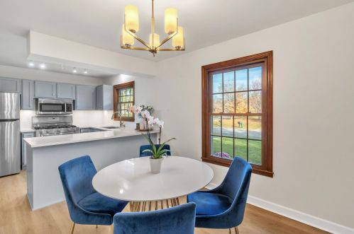 6422 Meadowview Ave, Kalamazoo MI  49048-9448 exterior