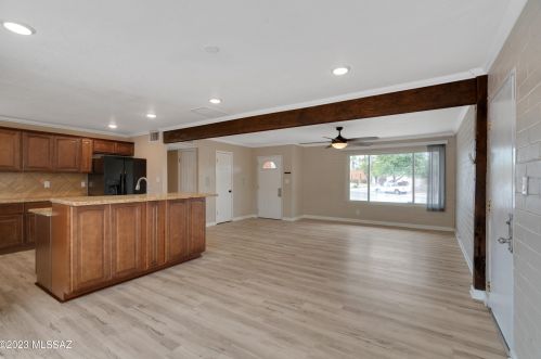 1825 Camino Seco, Tucson, AZ 85710-7240