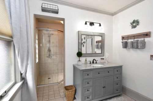 1800 51, Milwaukee WI 53208-1742 exterior