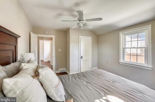 9609 Hastings Dr, Silver Spring MD 20901-3198 exterior