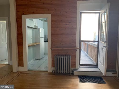 405 Fairmount Ave, Philadelphia PA 19123-2809 exterior