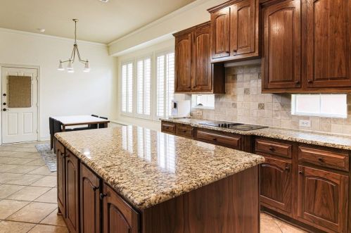 2100 Mustang Trl, Frisco TX 75033-8379 exterior