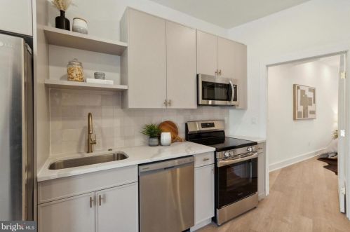 367 Hortter St, Philadelphia PA  19119-2046 exterior