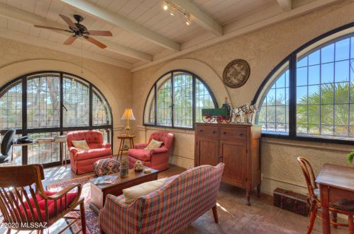 1021 Msn Twin Buttes Rd, Green Valley AZ 85622-8320 exterior