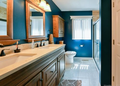 104 Country Clb Rd, Torrington CT 06790-3037 exterior