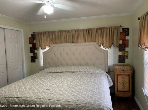 17 Southwind Cir, Jackson Twp NJ 08527-2822 exterior