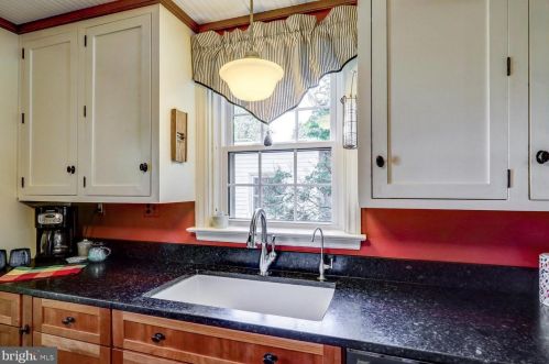 2013 Marietta Ave, Lancaster PA 17603-2205 exterior