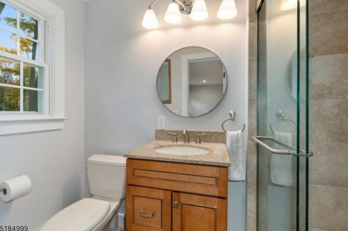 14 Stonehedge Ter, Sparta NJ 07871-1309 exterior