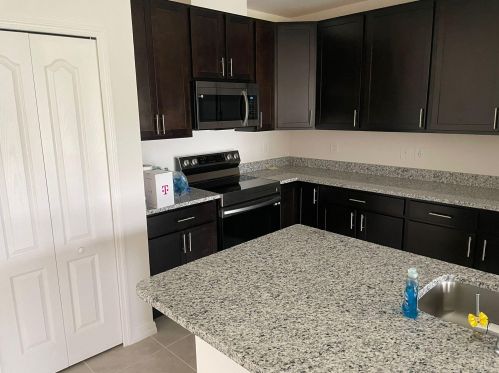 2026 Beauregard St, Fort Pierce FL  34953-1740 exterior