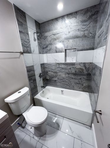 3949 Adamsville Dr, Atlanta GA  30331-3823 exterior