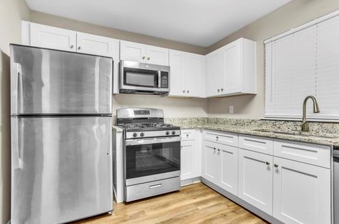 3728 Adamsville Dr, Atlanta GA  30331-3707 exterior