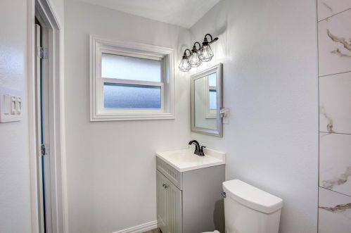 1426 Gillette St, Dallas TX 75217-1210 exterior