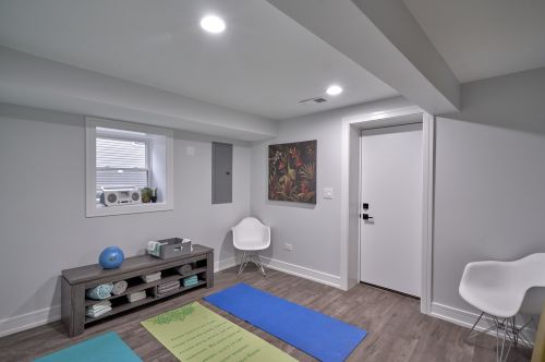 4436 Kilbourn Ave, Chicago IL  60630-4131 exterior