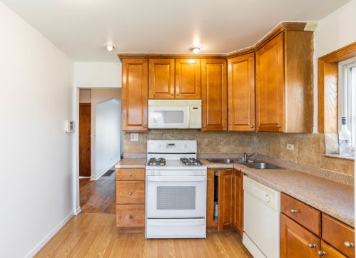 5005 Kilpatrick Ave, Chicago IL 60652-2010 exterior