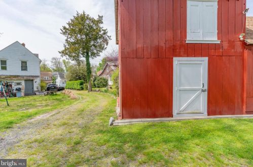 126 Fowler Ave, Tavistock NJ 08033-1336 exterior