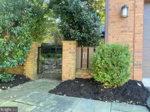 8108 Appalachian Ter, Rockville, MD 20854-4050