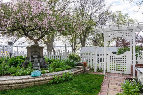 746 Gorham St, Madison WI 53703-1521 exterior