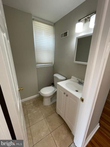 921 Friendship St, Philadelphia PA 19149-1621 exterior