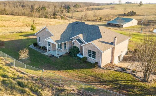 785 Sour Spring Trl, Spring Bluff MO 63080-3926 exterior