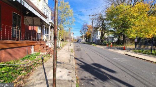 15 Exton Ave, Trenton NJ  08618-4433 exterior