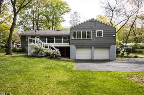 83 Rutgers Ave, Berkeley Heights NJ  07922-1950 exterior