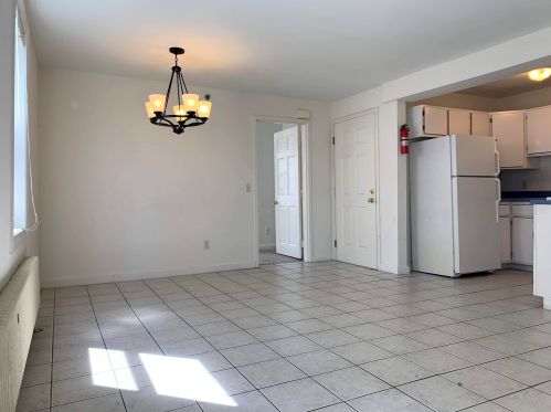 523 Washington Ave, Portland ME 04103-2075 exterior