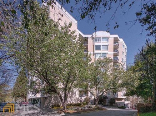 1 Biscayne Dr, Atlanta GA  30309-1090 exterior