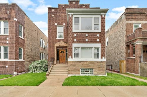 716 92nd St, Chicago IL 60619-7604 exterior
