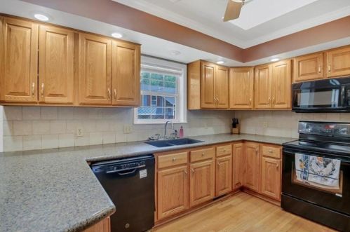 4319 Old Norcross Rd, Duluth GA 30096-4213 exterior