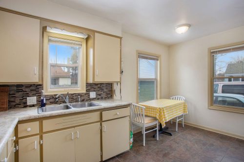 929 Beech St, Wyoming MI exterior