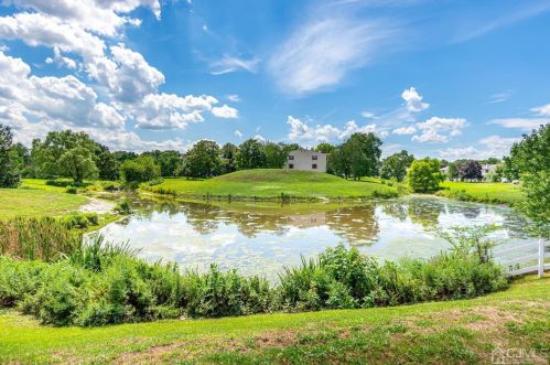 262 Hampshire Ct, Piscataway NJ 08854-6248 exterior