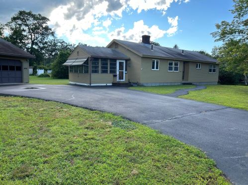 90 Community Dr, Concord NH 03303-1407 exterior