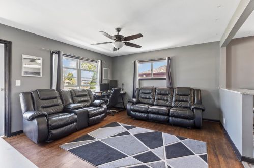 1547 Holmes Ave, Milwaukee WI  53221-3544 exterior