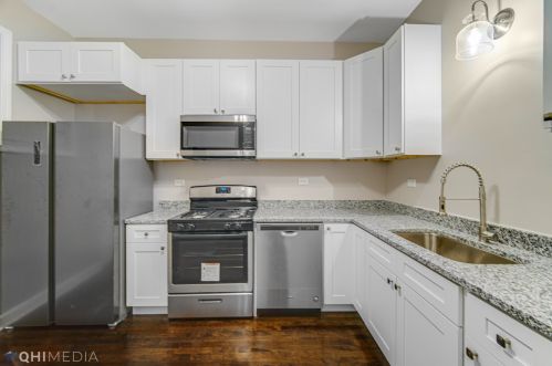 3750 Cermak Rd, Chicago IL  60623-3013 exterior