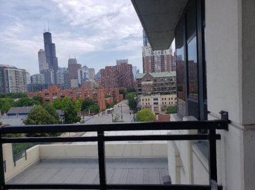 1255 State St, Chicago IL 60605-1928 exterior