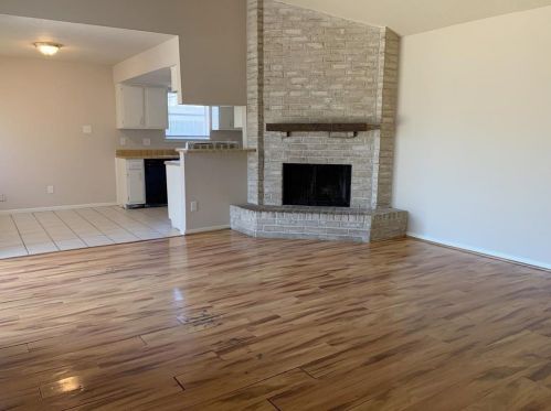 7015 Maple Fox Dr, Humble, TX 77338-1425