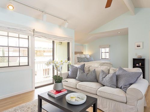 2615 Bridle Path, Austin TX 78703-2809 exterior