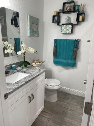 7019 Blossom Ave, Tampa FL 33614-3137 exterior