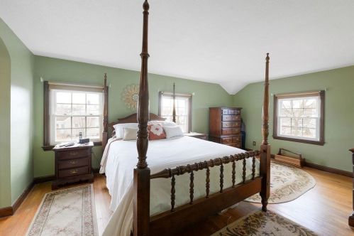 405 Roosevelt Ave, Springfield MA 01118-1160 exterior