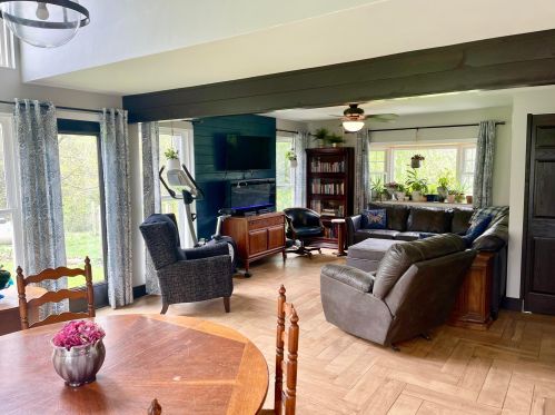 5060 Lancaster Rd, Hebron OH 43025-9780 exterior