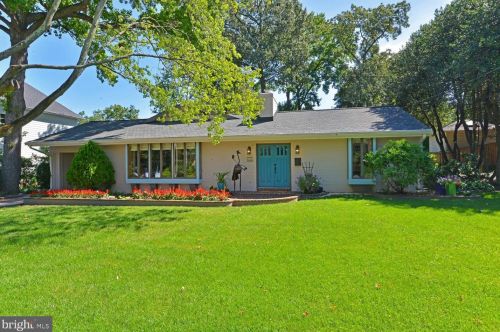 7105 Marlan Dr, Alexandria, VA 22307-1911