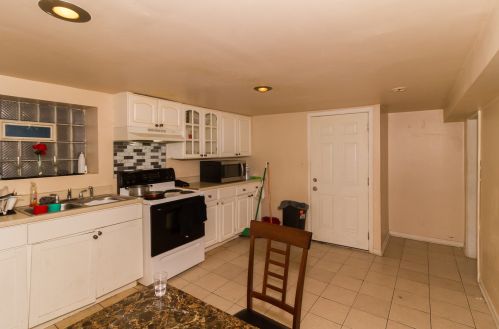 6243 Campbell Ave, Chicago IL 60659-2807 exterior