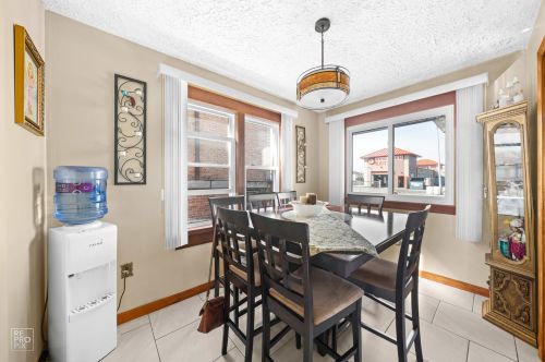 7153 72 St, Chicago IL 60629-3505 exterior