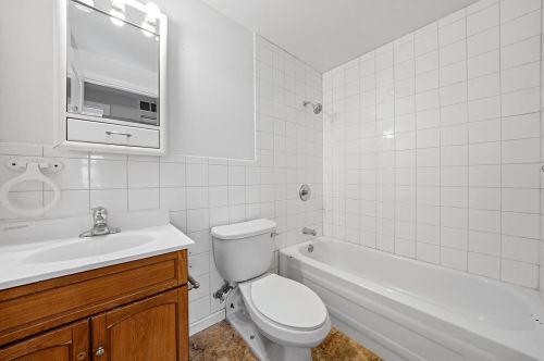 5567 Allemong Dr, Matteson IL 60443-1104 exterior