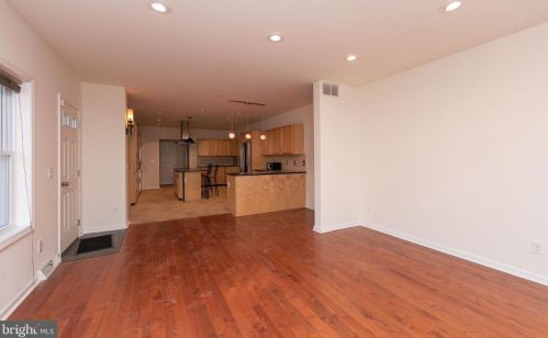 479 Pheasant Dr, Huntingdon Valley PA  19006-3047 exterior