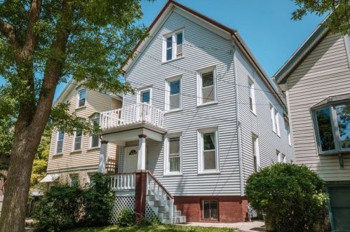 1856 Arlington Pl, Milwaukee WI 53202-1619 exterior